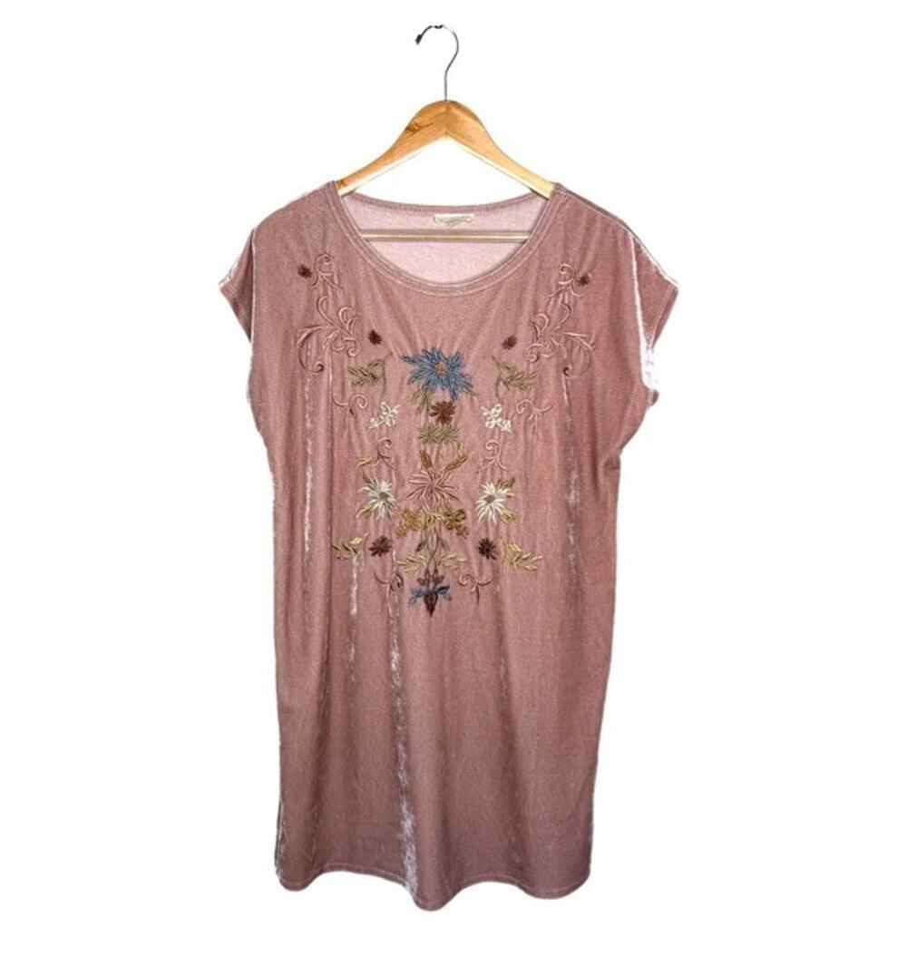 Mystree Embroidered Velvet Dress Floral Pink Side Slit Size Medium Anthro